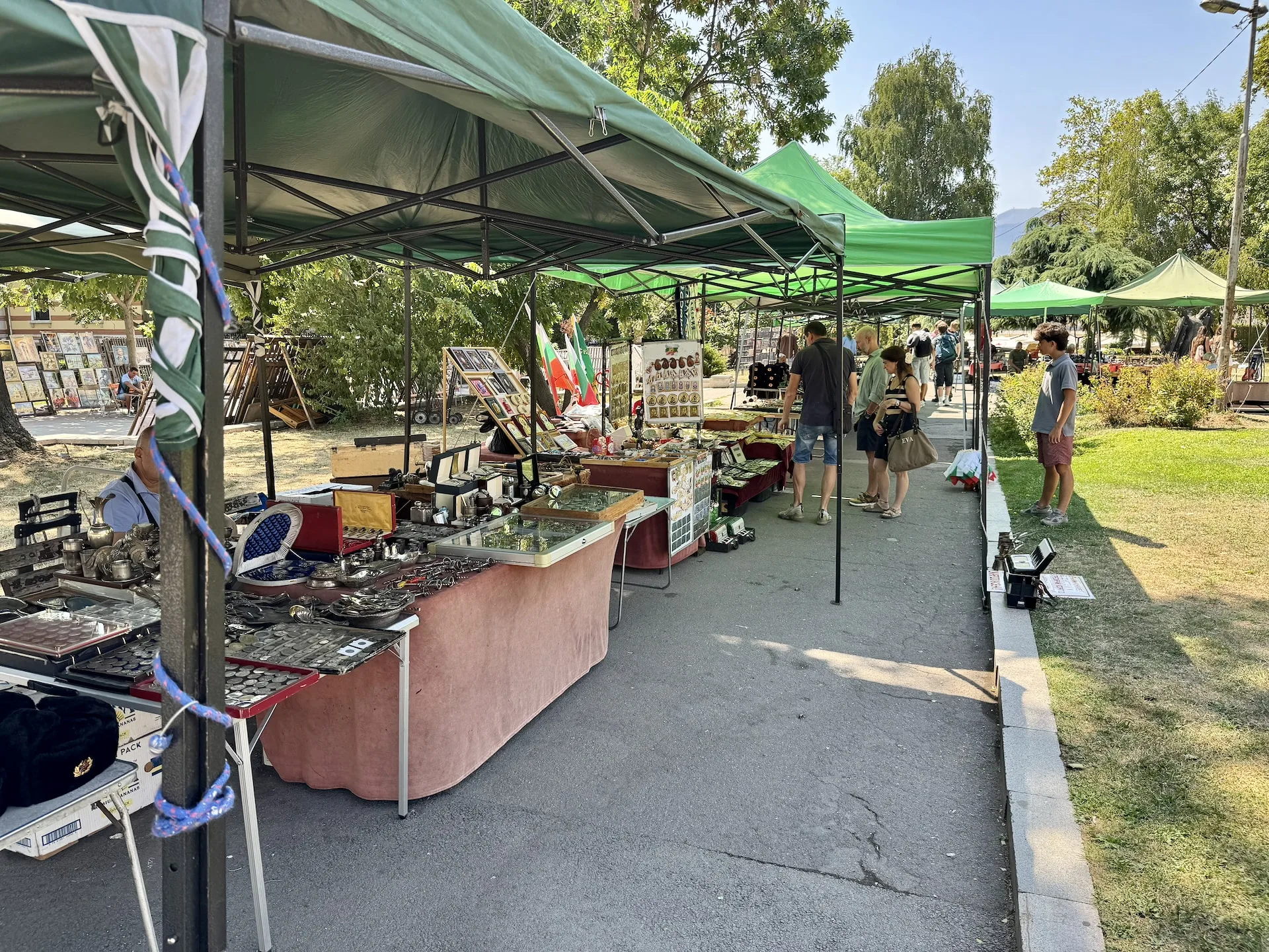 You can certainly find real treasures at the flea market, but it's worth being vigilant because there are reportedly many fakes.
