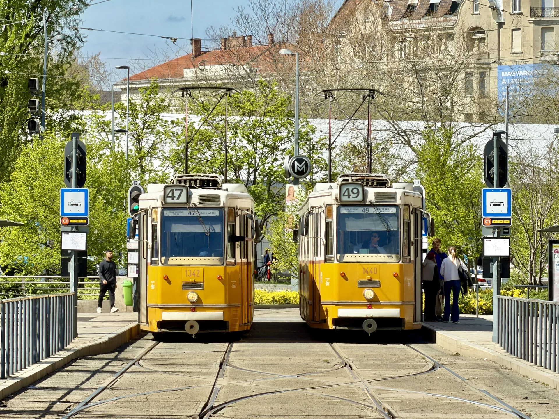 Trams 47 and 49 at their Deák tér terminus along the Small Boulevard.