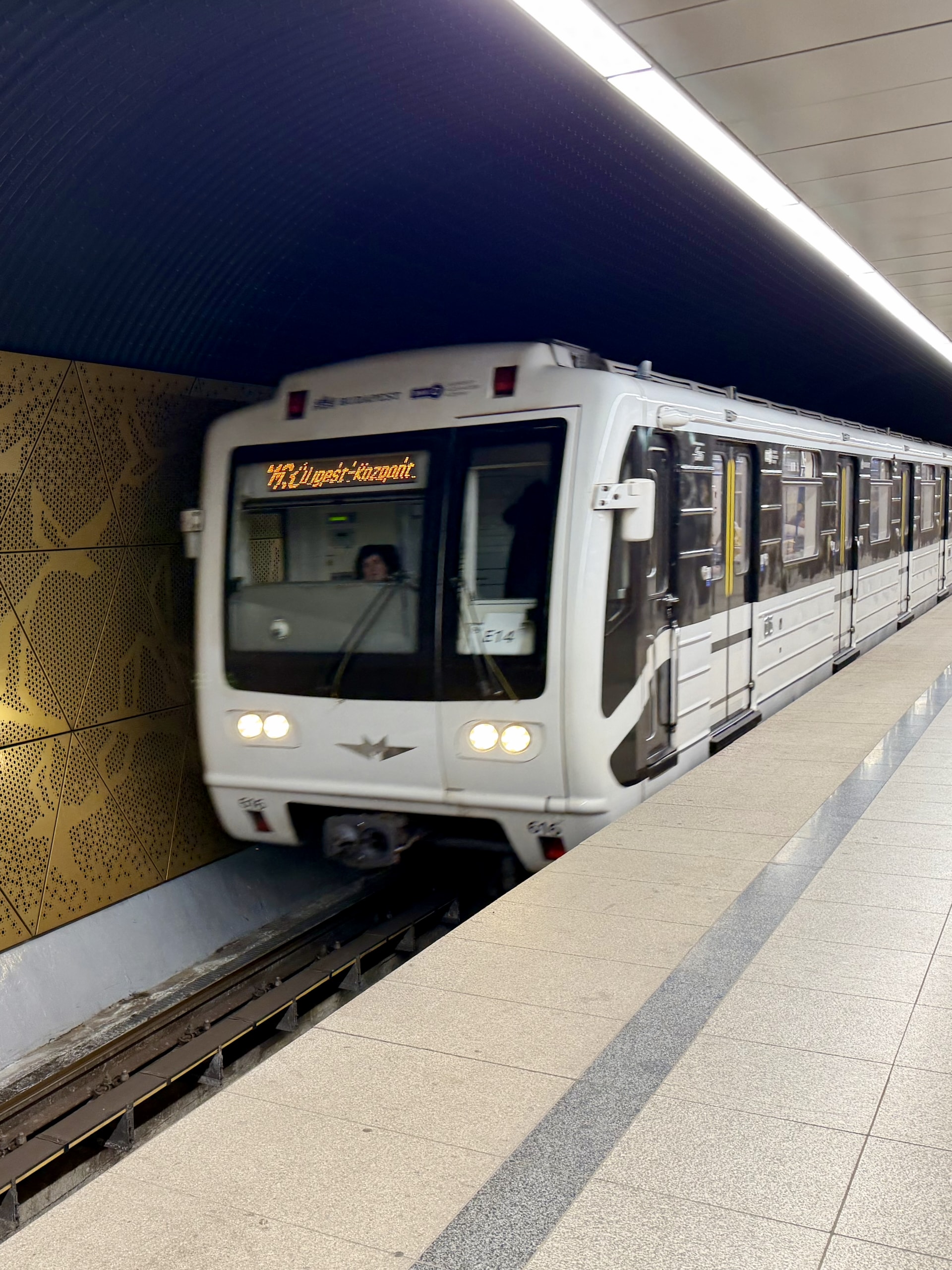 A "renovated" M3 train at a renovated station.