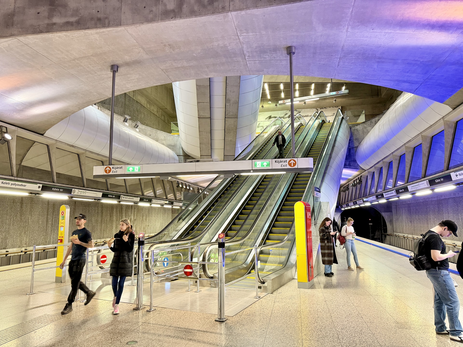 Concrete cathedral: the M4 metro's Kálvin tér station.