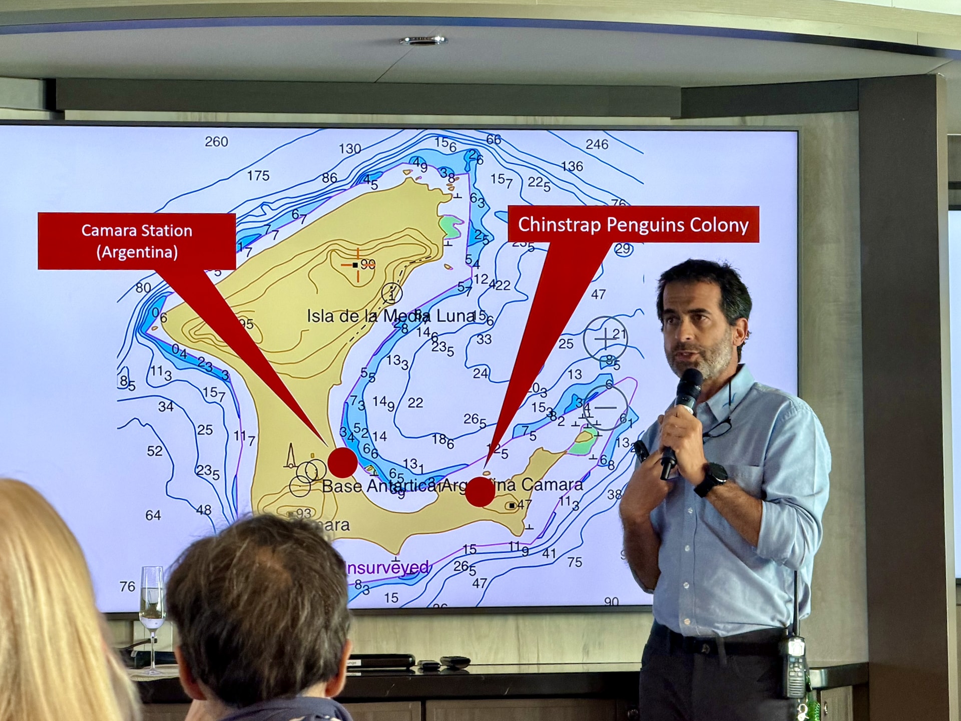 The recap & briefing sessions are where you find out tomorrow's landing sites and what to expect