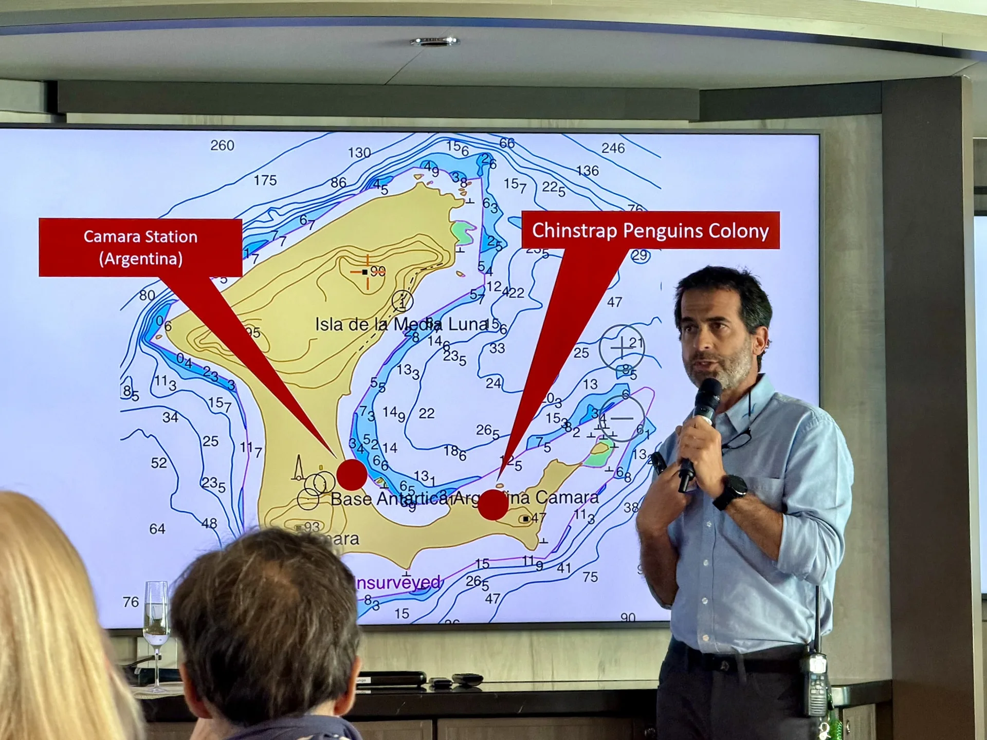 The recap & briefing sessions are where you find out tomorrow's landing sites and what to expect